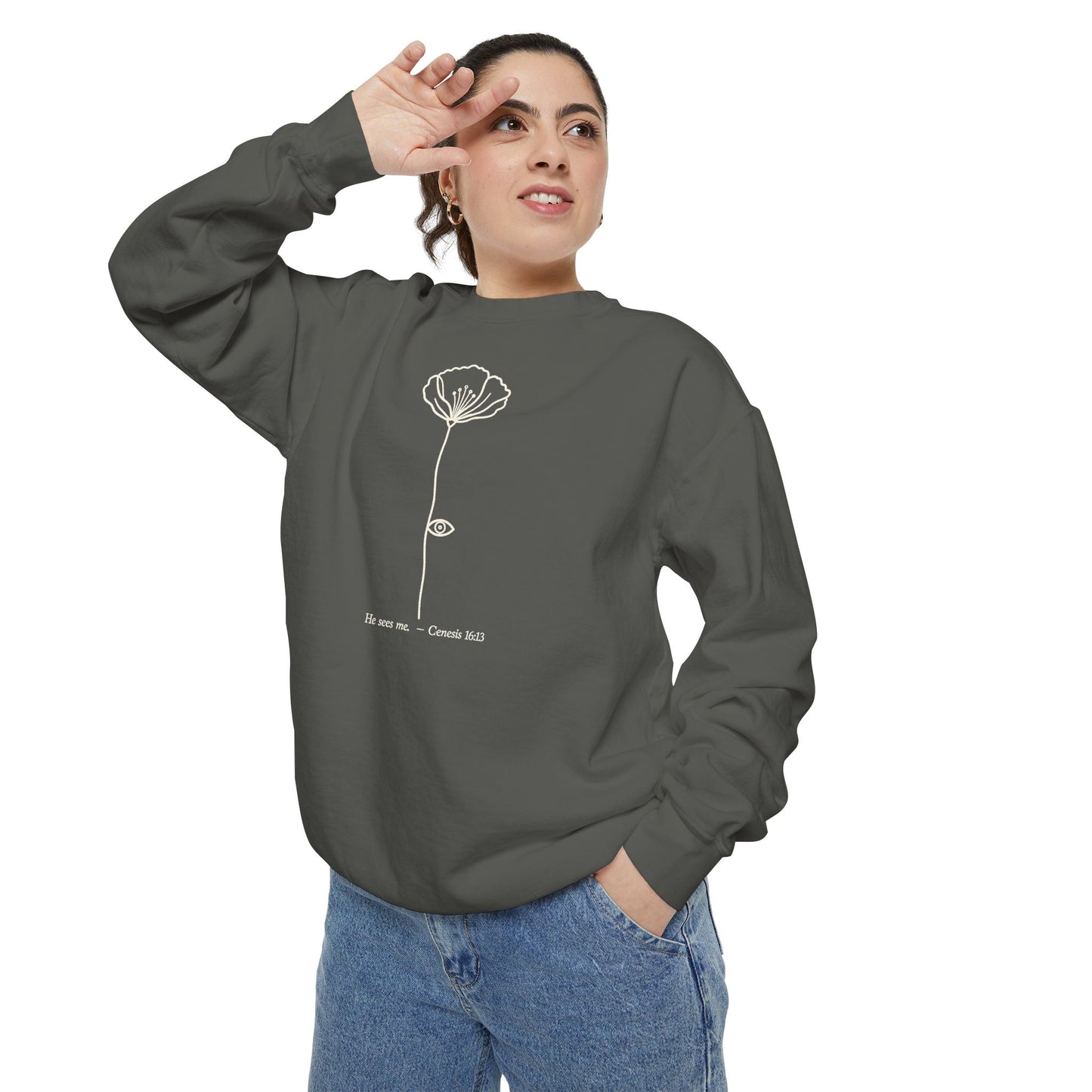 He Sees Me DTG Women's Sweatshirt